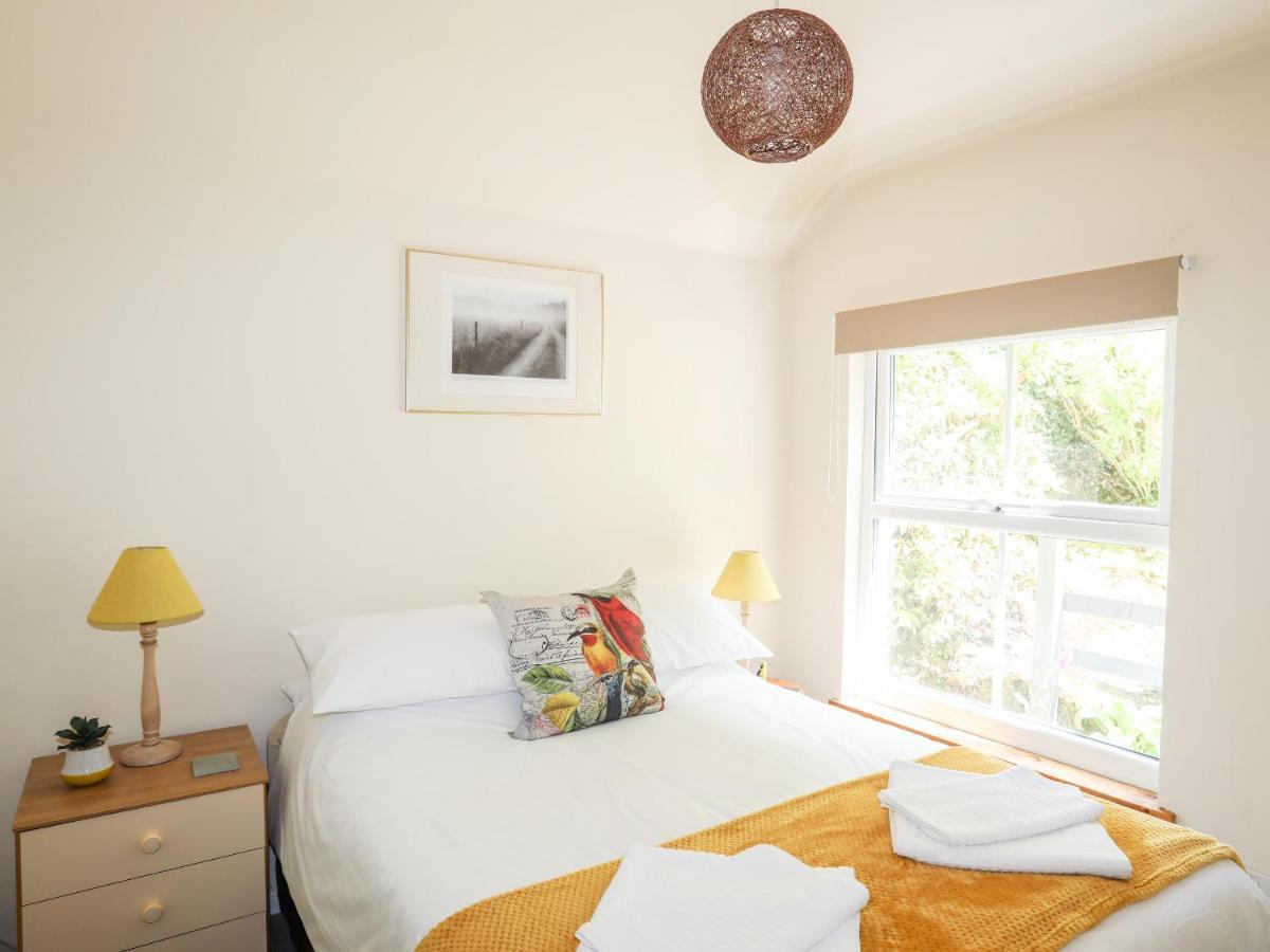 Holiday home Llys Elen